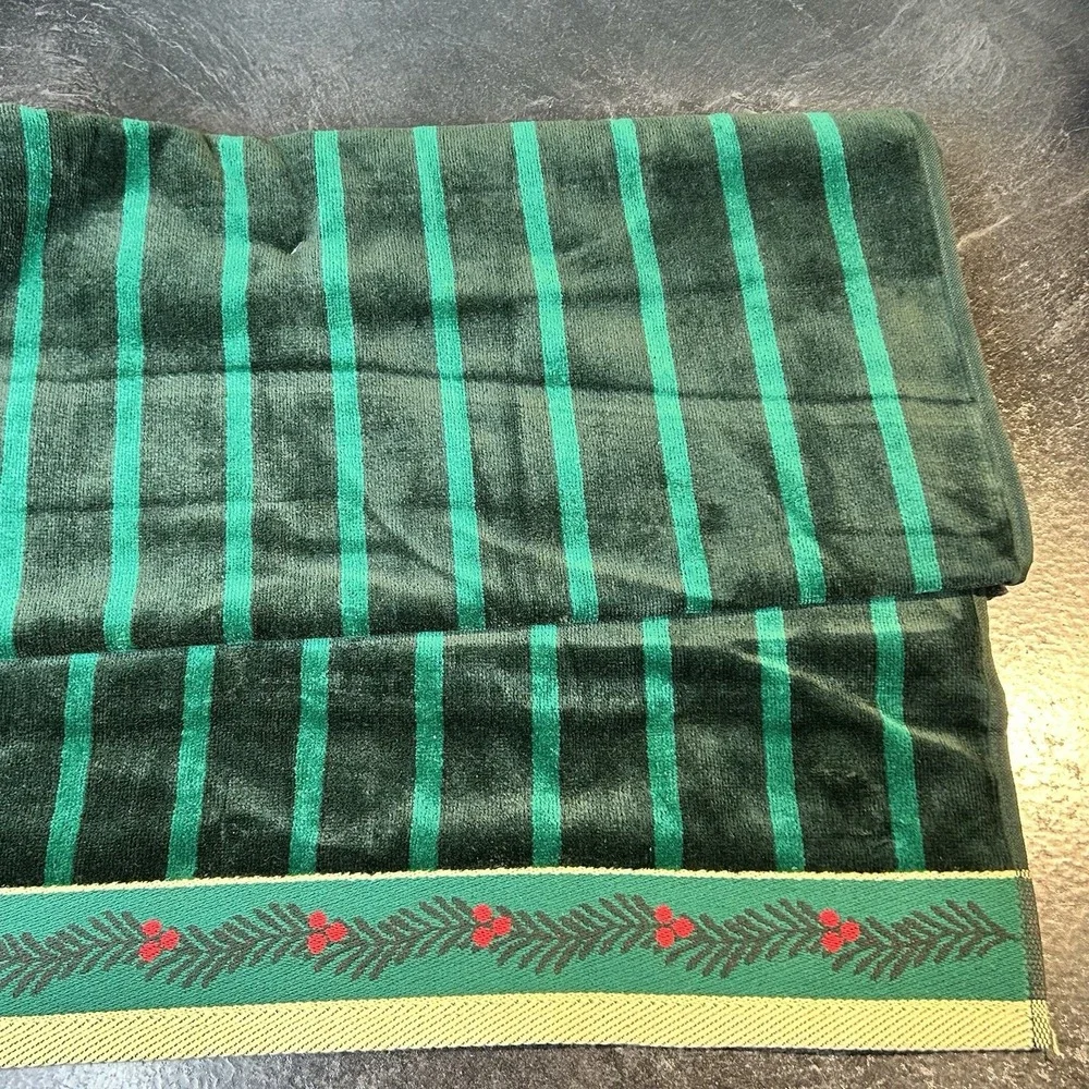 NWT Vtg Linens N Things Embroidered‎ Christmas 100% Turkish Cotton Towels 5pc